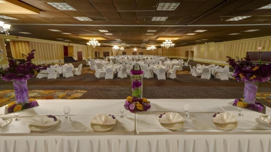Clarion Hotel & Suites Conference Center Memphis Airport Kültér fotó